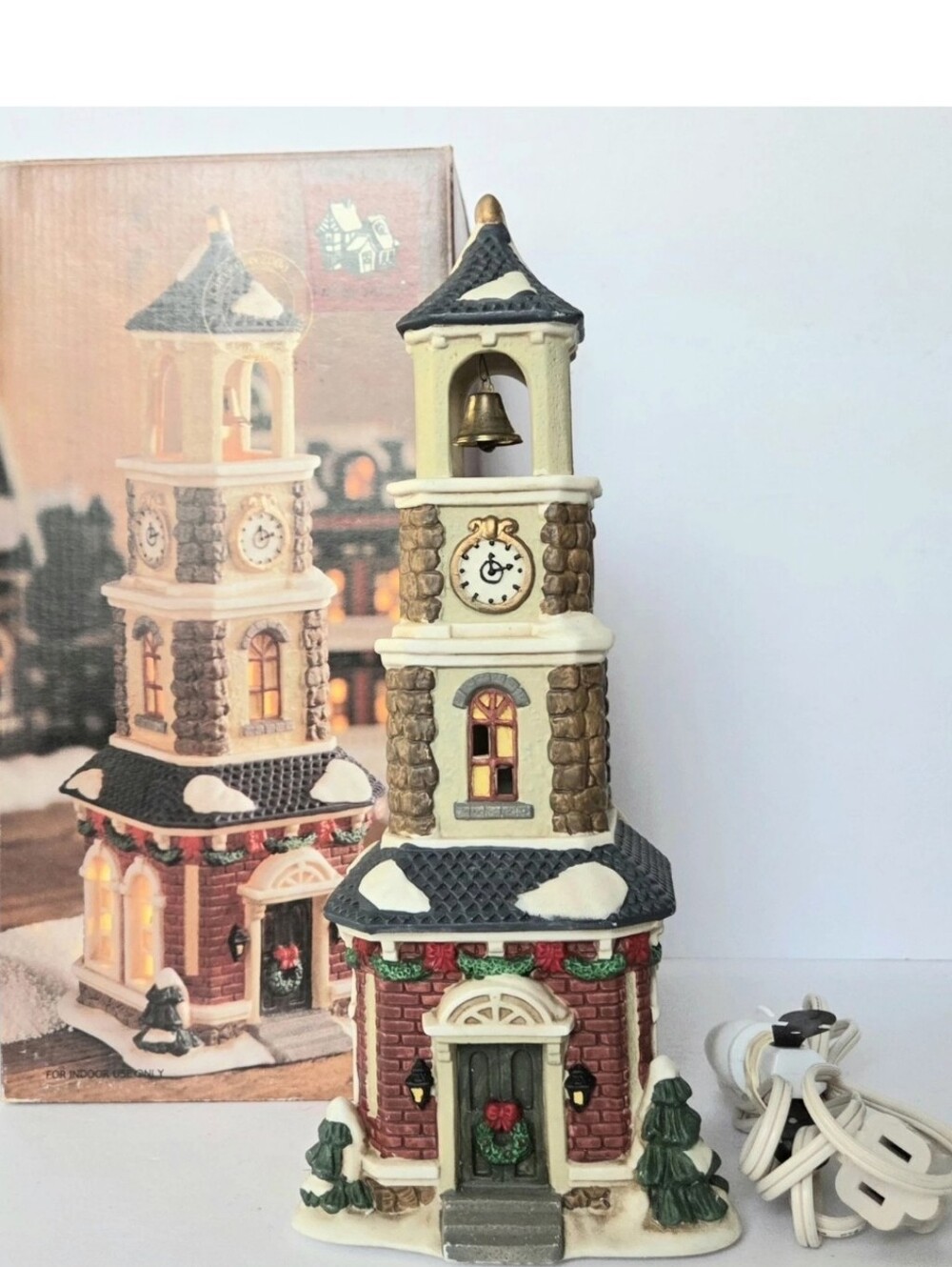VINTAGE  MERVYNS VILLAGE SQUARE LIGHTED BELL TOWER IN ORIGINAL BOX